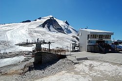 etape09_tignes_012_telepherique_lamotte.JPG